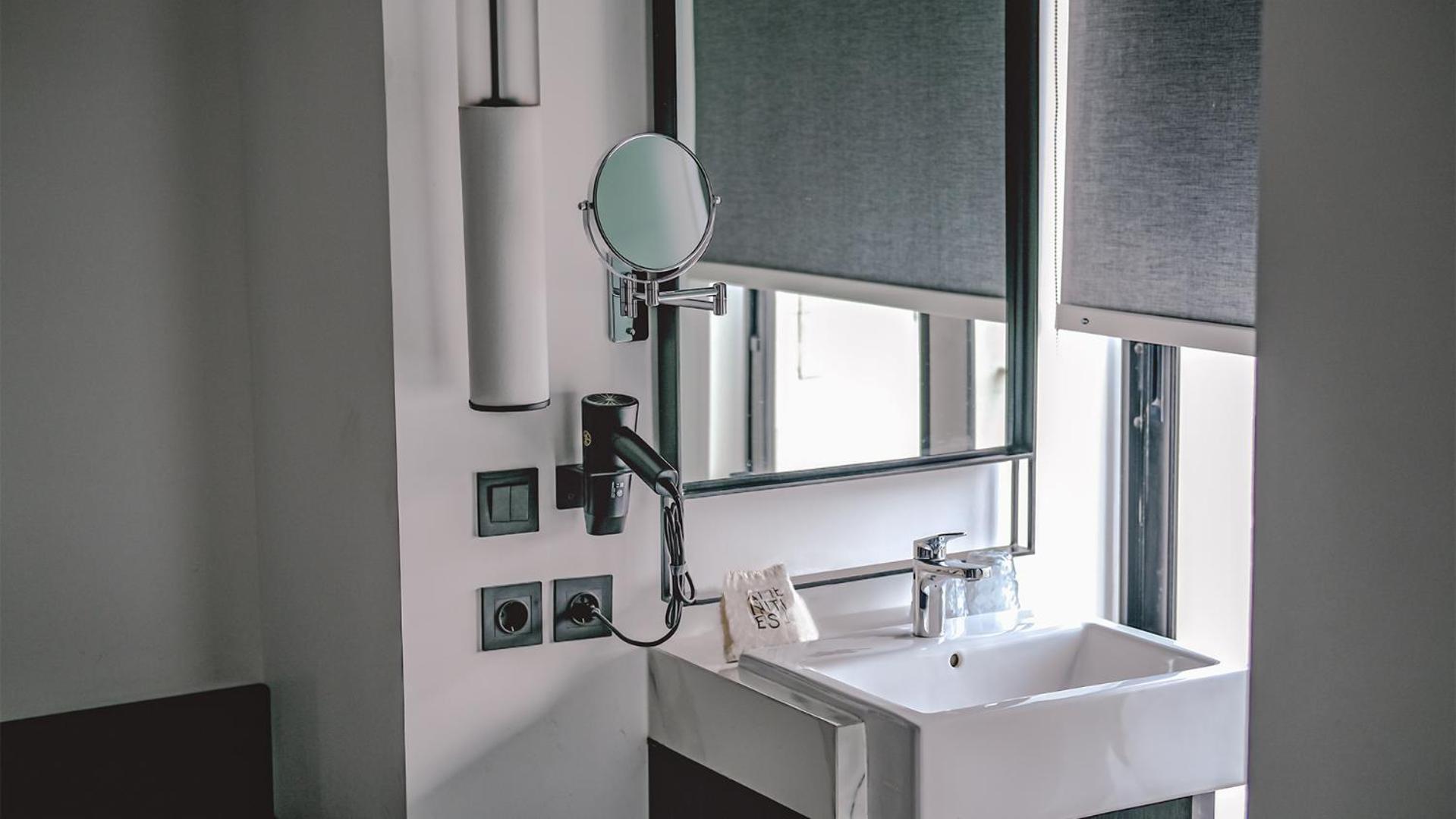 Rez Hotel Semarang Ngoại thất bức ảnh