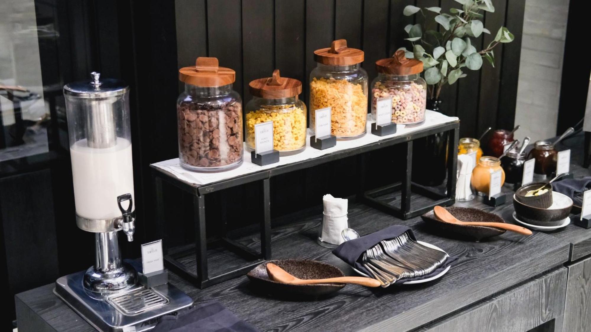 Rez Hotel Semarang Ngoại thất bức ảnh